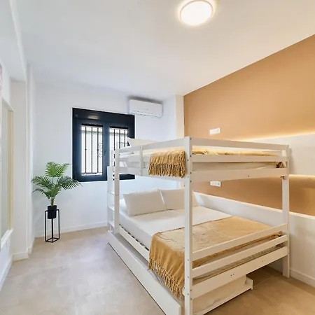 Kosta Homes - Modern Two Bedroom With Terrace بيت للعطل ألاورين ذي ر تورّي