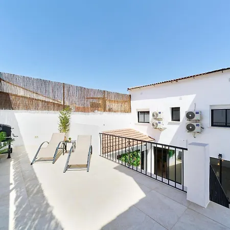 Kosta Homes - Modern Two Bedroom With Terrace بيت للعطل *
