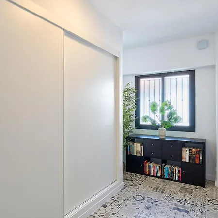 بيت للعطل Kosta Homes - Modern Two Bedroom With Terrace *