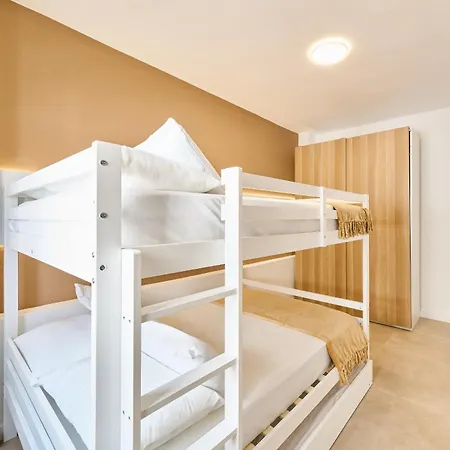 Kosta Homes - Modern Two Bedroom With Terrace *