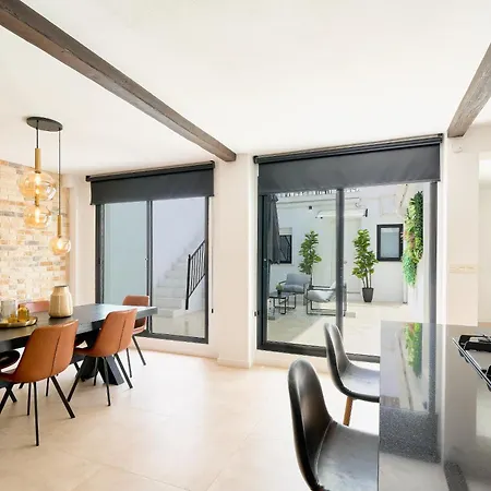 بيت للعطل Kosta Homes - Modern Two Bedroom With Terrace ألاورين ذي ر تورّي